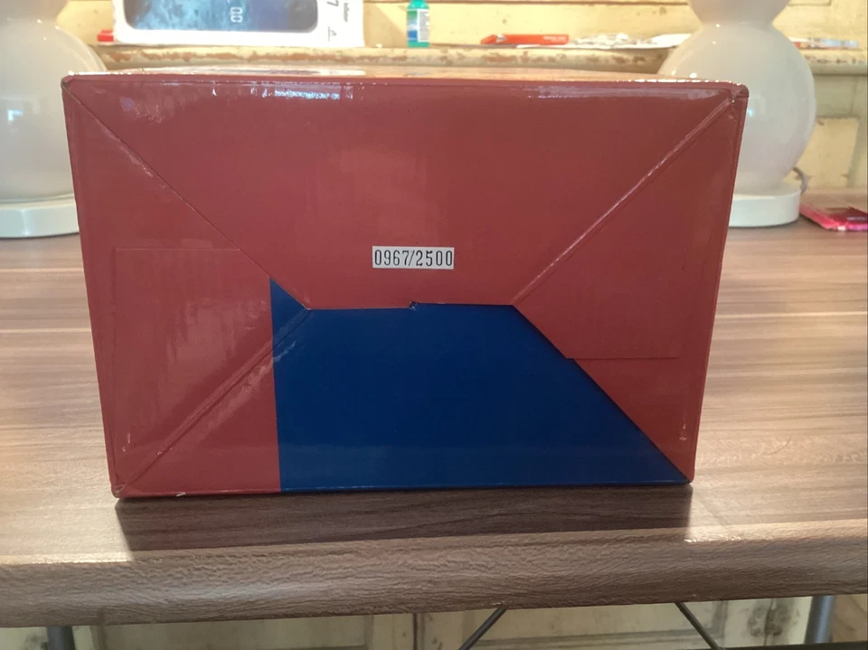 Captain America Maquette Hard Hero XMen Evolution Ltd Ed Vandable 967 / 2500 MIB - Image 3 of 3