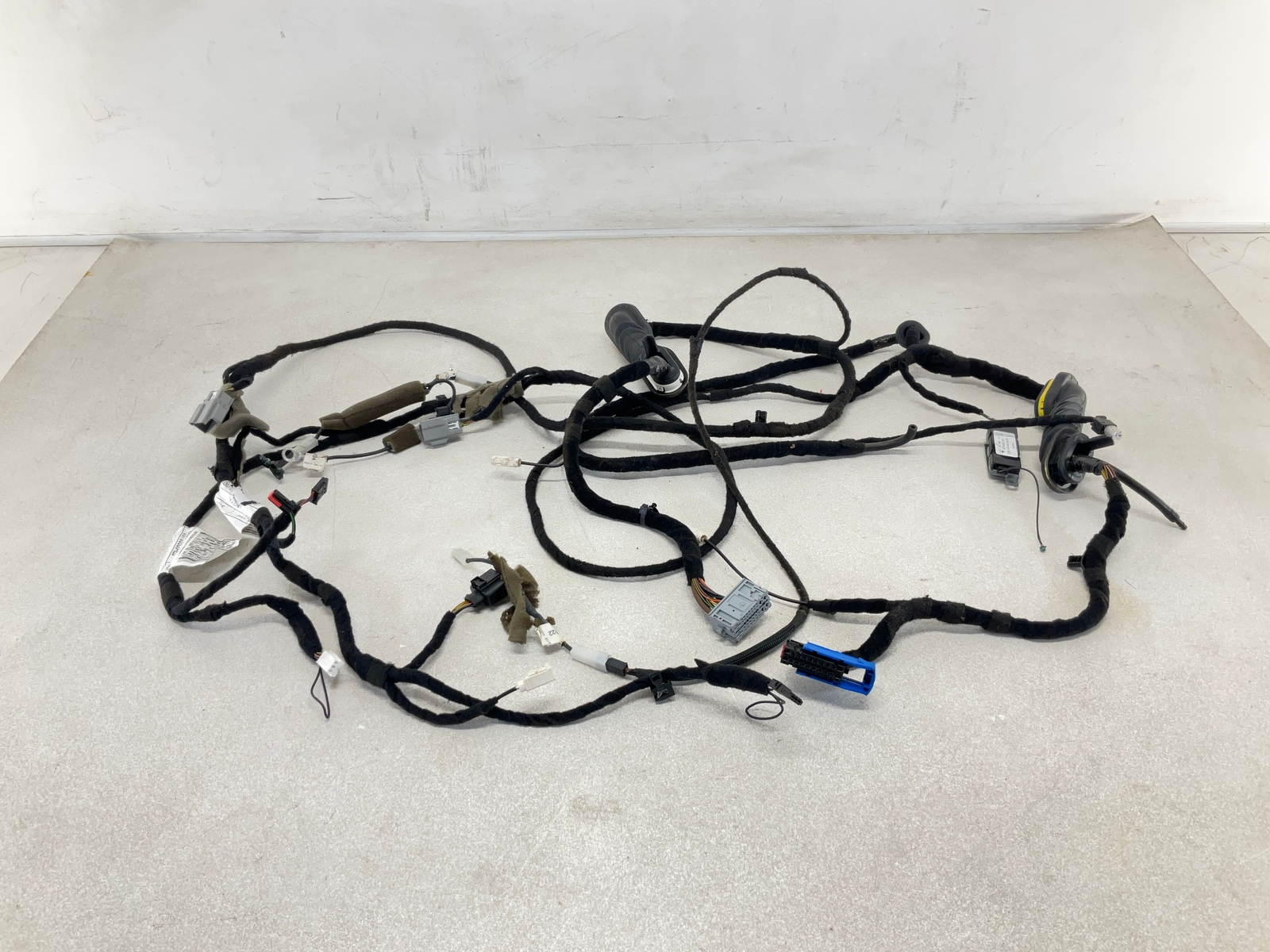 17-20 MASERATI Levante Rear Liftgate Back Door Wiring Harness OEM CM