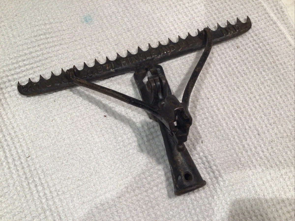 Vintage *The Star* Wood and Cast Iron Carpet Stretcher Tool