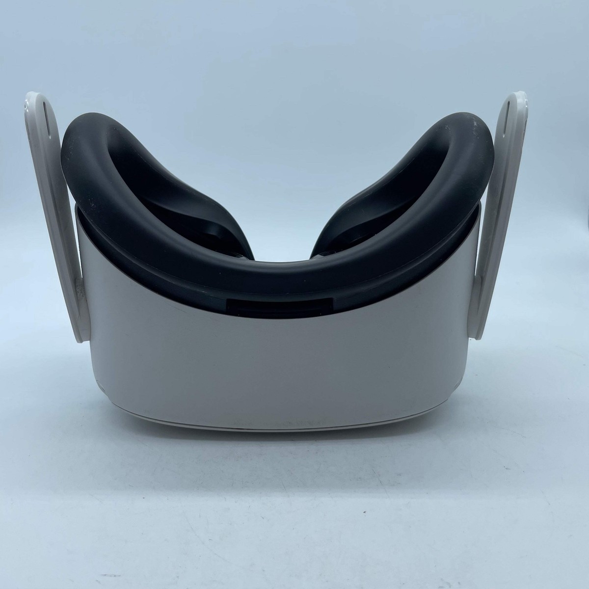  Quest 2  Quest 2　64GB　KW49CM Oculus Quest 2 64GB KW49CM Headset Only | eBay
