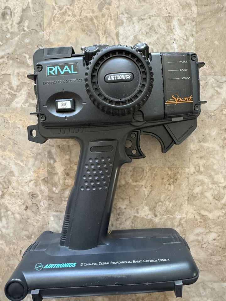 AIRTRONICS AM RIVAL SPORT 2 CHANNEL DIGITAL Radio Control RC Transmitter 75MHZ - Image 2 of 4
