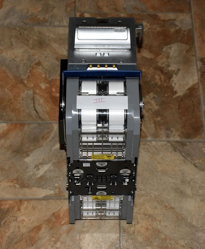 Bill-2-Bill 300 Recycler - BBC-0110 Chassis, BBD-0310 Dispensing, 3 BBR-0110