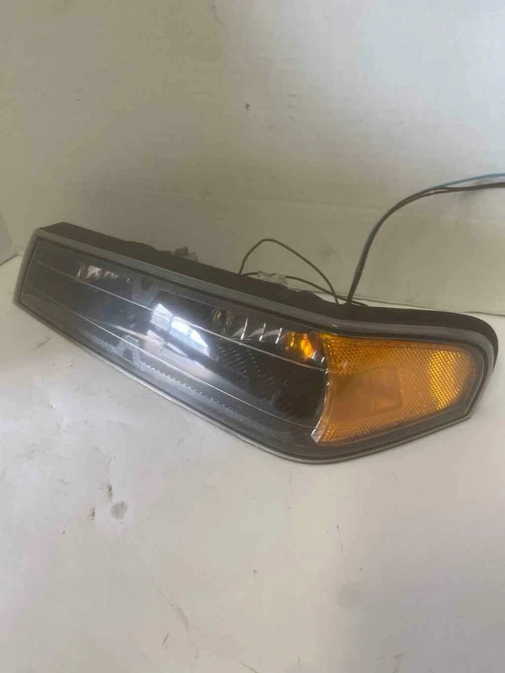 Lámpara de luz marcadora lente lado izquierdo del conductor CHEVY COLORADO 12 Foto 3 de 4