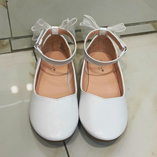 Tip Top KidsWhite Faux Leather Ballet Flats Round Toe Ankle Strap Bow US 4Y