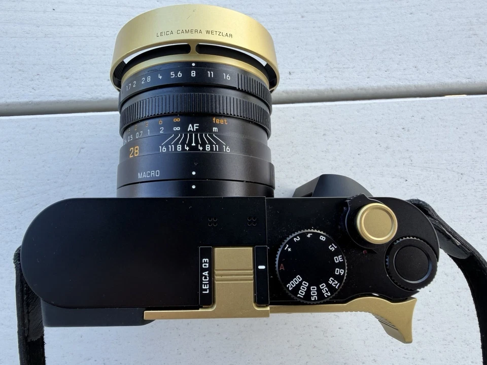 Leica Q3 Compact Digital Camera (19080) With Premium Accessories - Image 4 of 4