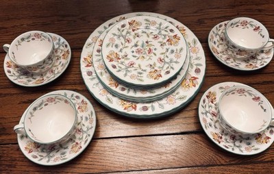 Haddon Hall Place Setting For Four England Bone China 20 Pcs Green Edge