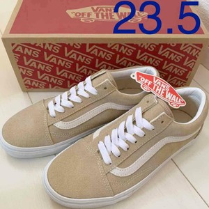 vans 23.5