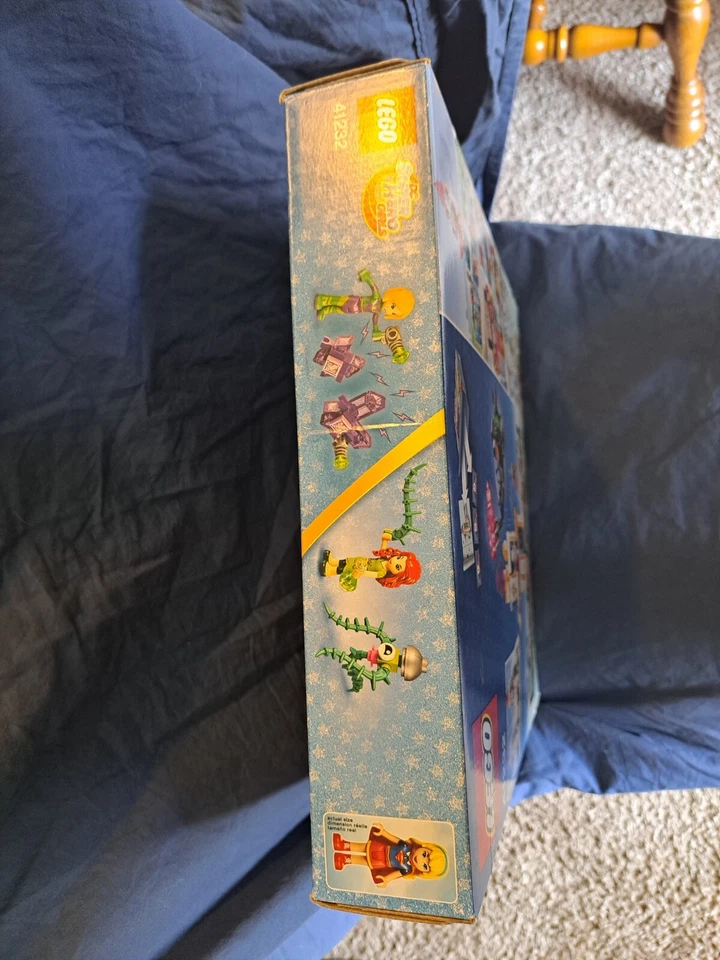 LEGO SUPER HERO HIGH SCHOOL 41232 Set New & Sealed Set Poison Ivy Supergirl doll - Image 3 of 4