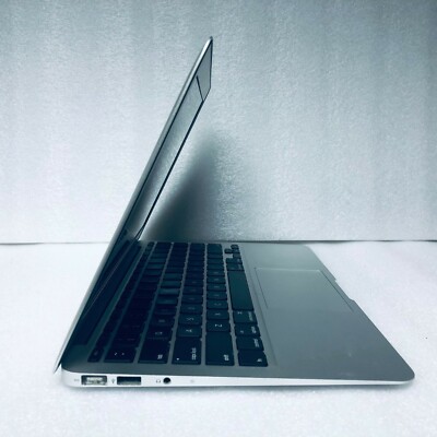 Apple MacBook Air 11