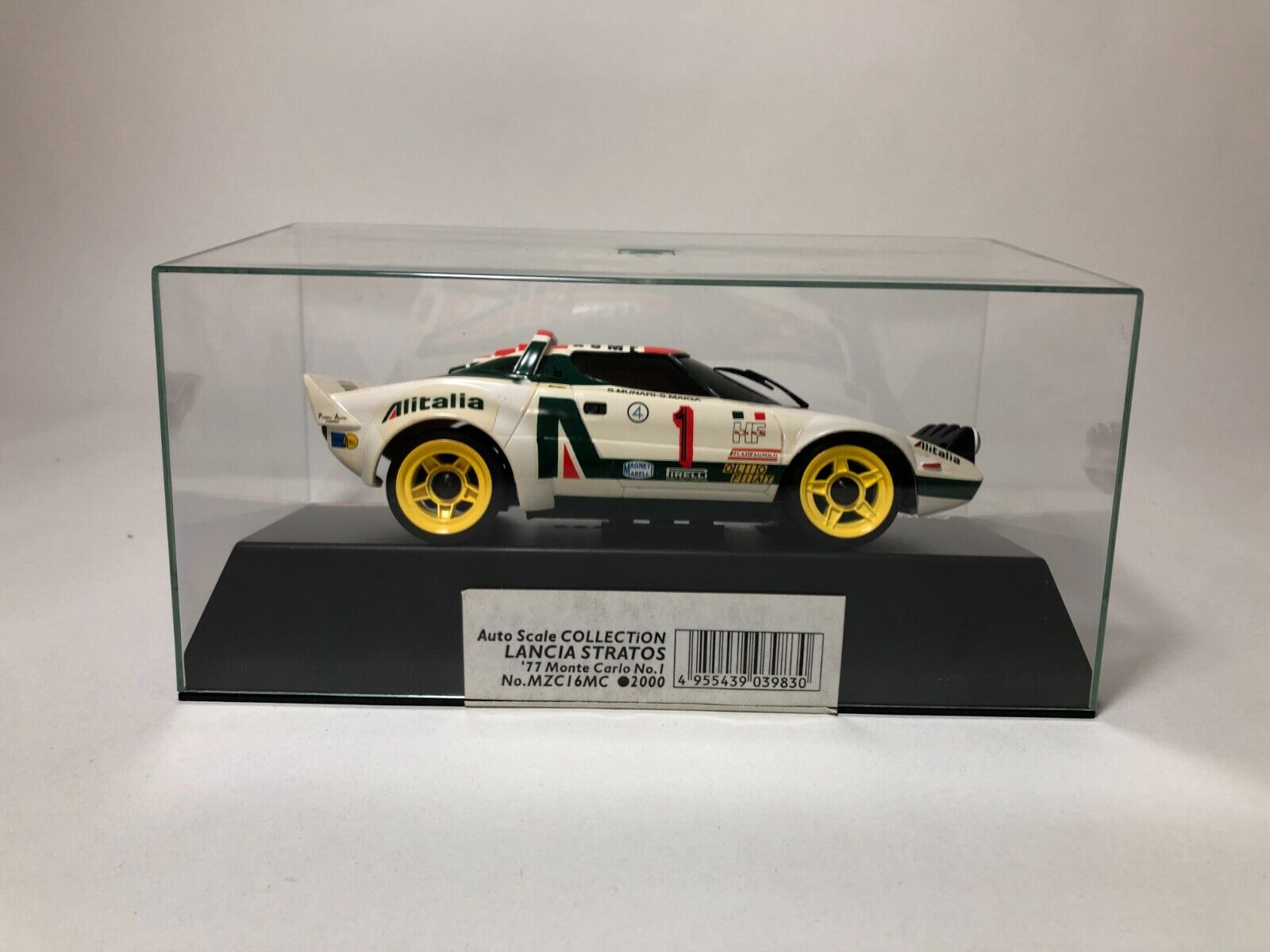 Picture 4 of 24