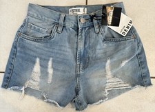 NWT refuge DENIM Festival Jean Shorts Distressed Size 0