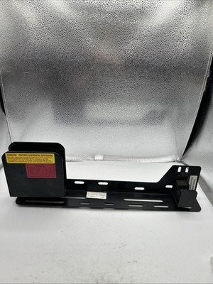 Pro-Gard G5000 UT Vertical Gun Mount for Partition Screen or Trunk Mount