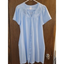 Blue Floral Embroidered Snap Front House Dress Grannycore Duster with Pockets M