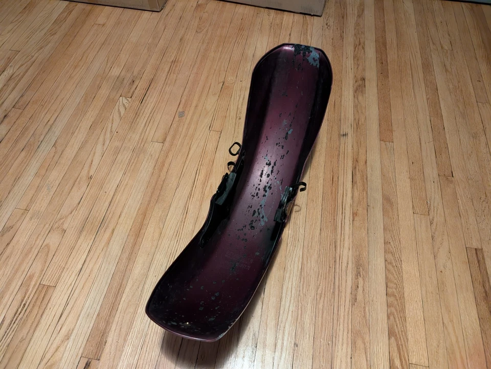 Guardabarros delantero Honda Goldwing GL1100 1982 rojo granate usado Foto 3 de 4