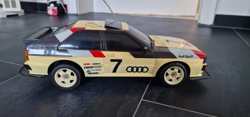 RC-Modell Nikko Audi Quattro Maßstab 1:10 mit W.Röhrl Unterschrift - Bild 3 von 4