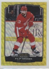 2022-23 O-Pee-Chee Platinum Yellow Surge Filip Hronek #194 ka7