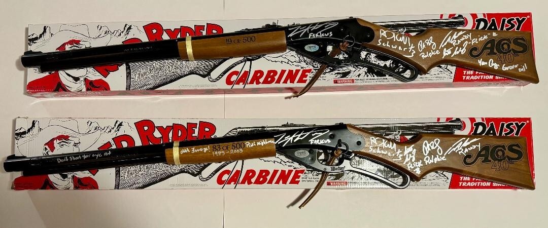 A CHRISTMAS STORY 40TH ANNIVERSARY CAST SIGNED RED RYDER BB GUN
