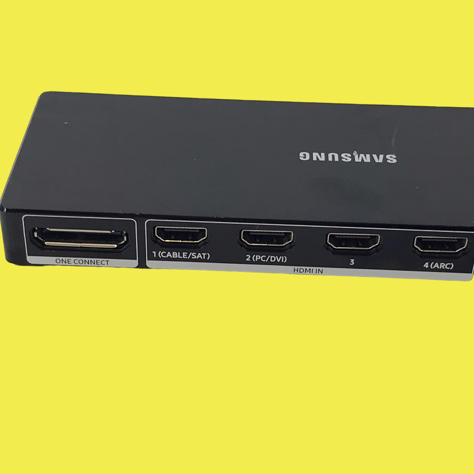 Samsung Model BN9117814W One Connect Box for Television Black U9466