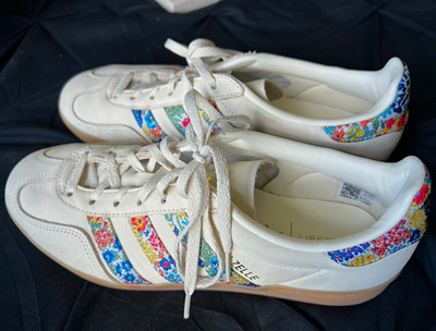adidas x Liberty London Gazelle IH7750 Floral Low Top Lace-Up Sneakers White