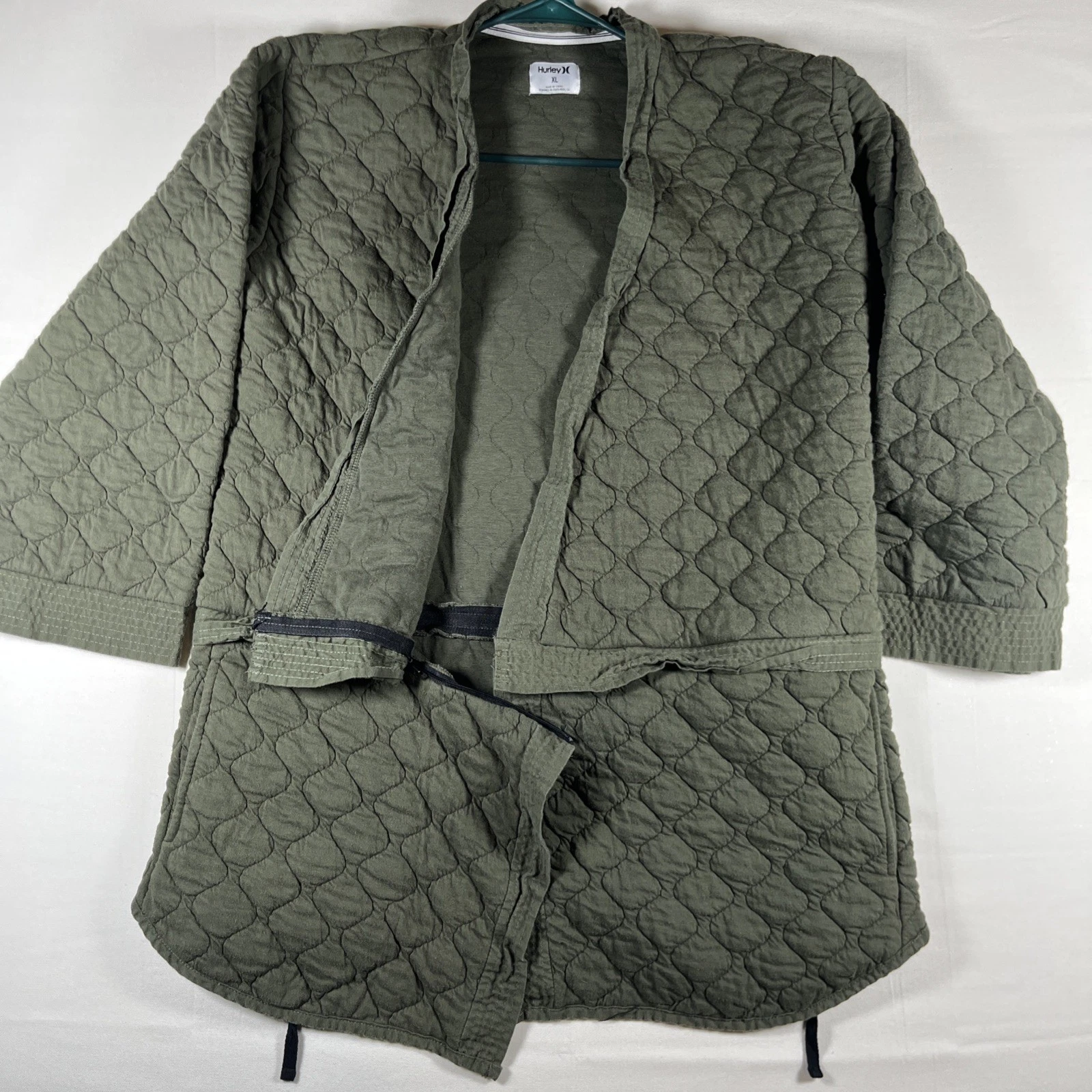 Hurley Women’s XL Olive Green Quilted Zip-Off Jacket