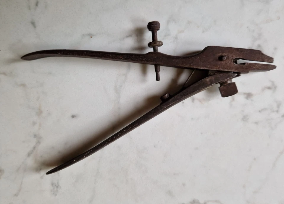 ancienne pince à avoyer pour améliorer les dents de scie - outil à bois- vintage - Photo 4/4