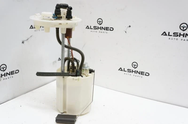 Cadillac SRX 2010 3,0 L conjunto de bomba de combustible 15909994 OEM Foto 2 de 4