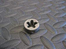 7/16-18 BSF Round Split Adjustable Thread Die 1" HSS T.T.C.