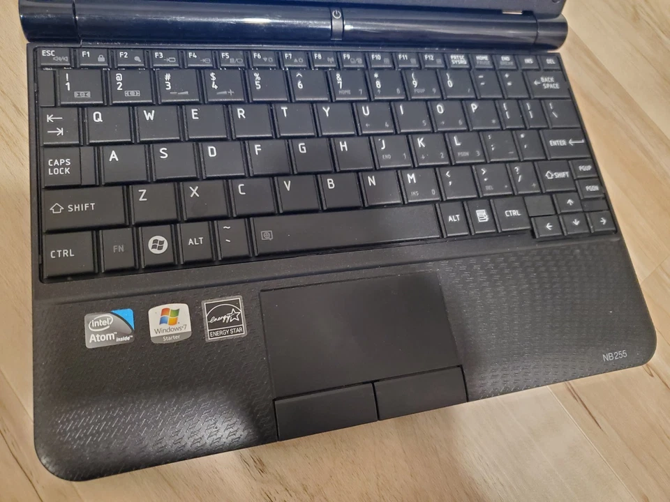TOSHIBA NB255-N250 10,1 «Windows 7 стартер компактный нетбук ноутбук проверено работает! - Изображение 2 из 4