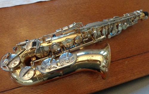 1970s VITO Yamaha Alto Saxophone Complete with Case