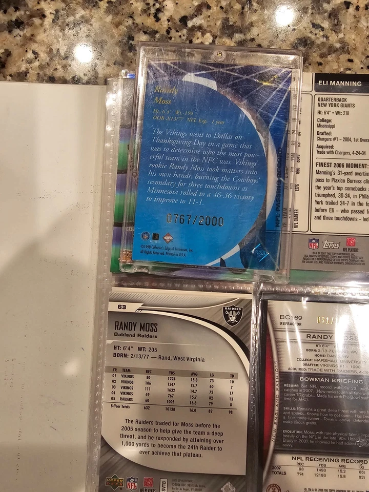 Randy Moss 25 张卡新秀序列号折射卡插入 1998 - 2008 Edge Masters — 第 2/4 张图片