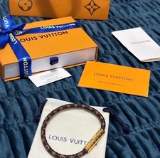 Louis Vuitton LV Confidential Bracelet  size 21