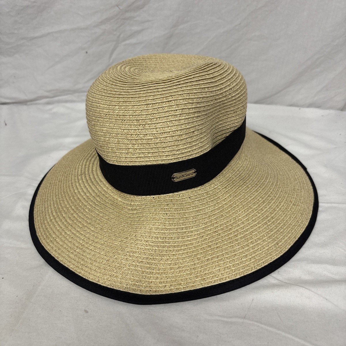 Sun-N-Sand Striped Woman display picture 1