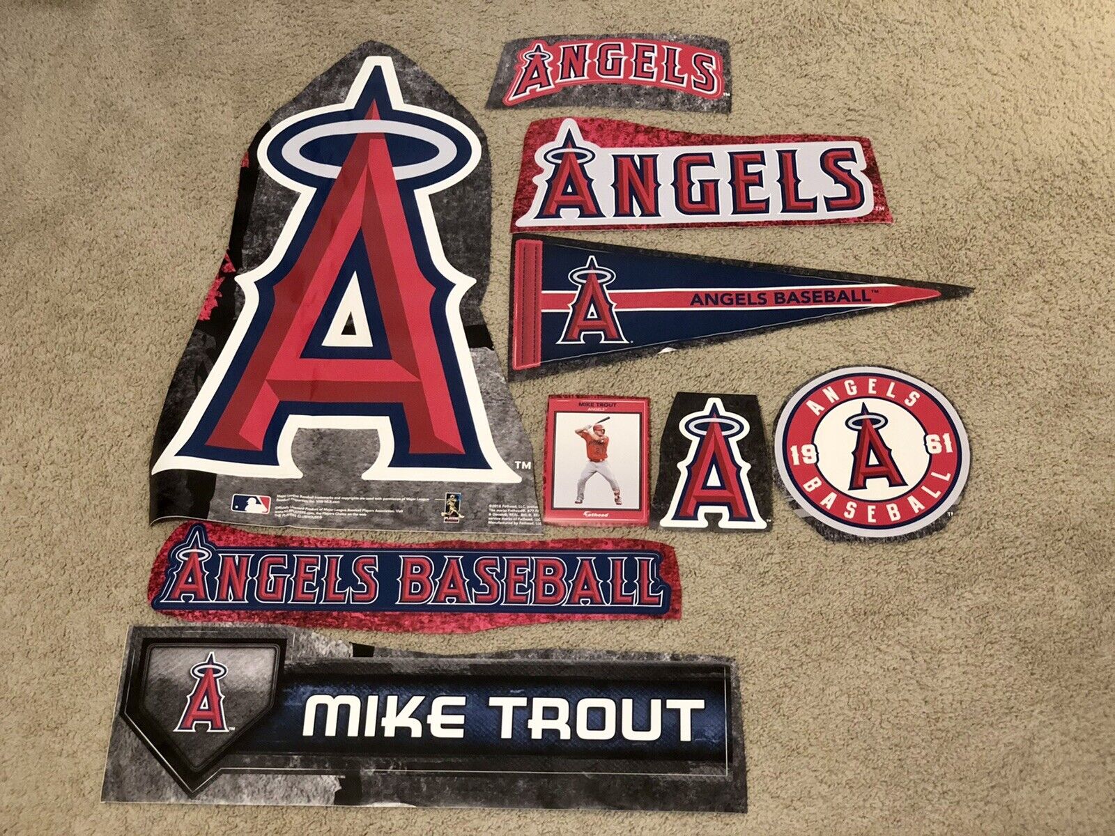 Picture 1 of 3