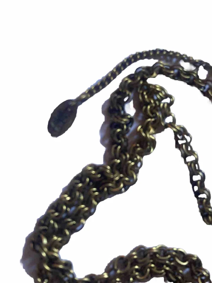 Collar colgante de Buda Amrita Singh estrás y latón Foto 4 de 4