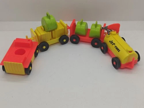 Vintage Fisher Price Little People Tram Fuel Car Airport Vehicles w/ Luggage