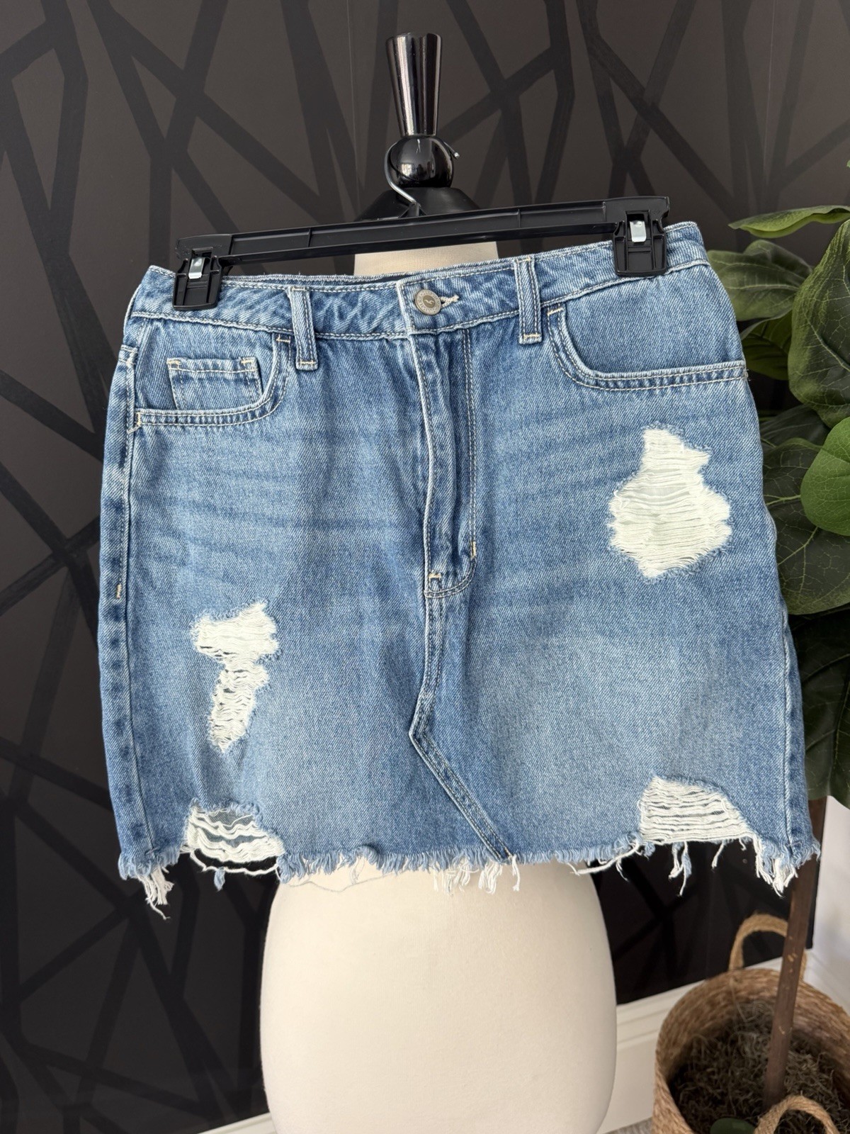 Hollister Jean Mini Skirt Women Size 5 W27 Ultra High Rise Blue Distressed Denim
