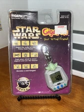 Star Wars Giga Pet.. Yoda… Virtual Pet Star Wars.. New