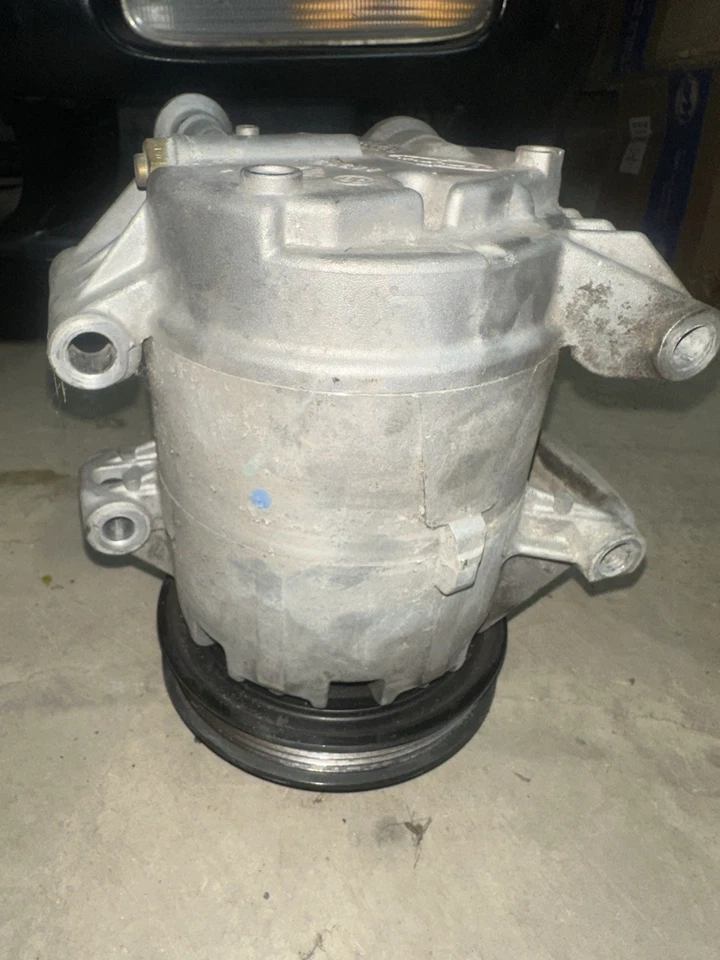 2005 2013 Chevrolet Corvette Z06 C6 A/C compressor CA OEM GM 10345991 Delphi - Imagem 4 de 4