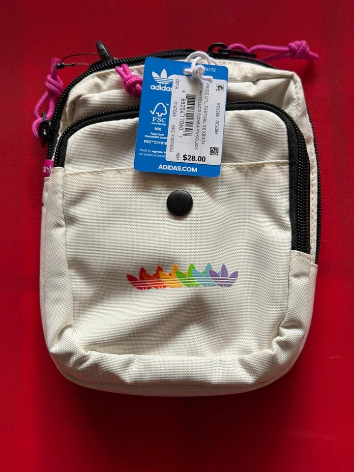 Adidas PRIDE UTILITY FESTIVAL 3.0 XBO Foto 4 de 4