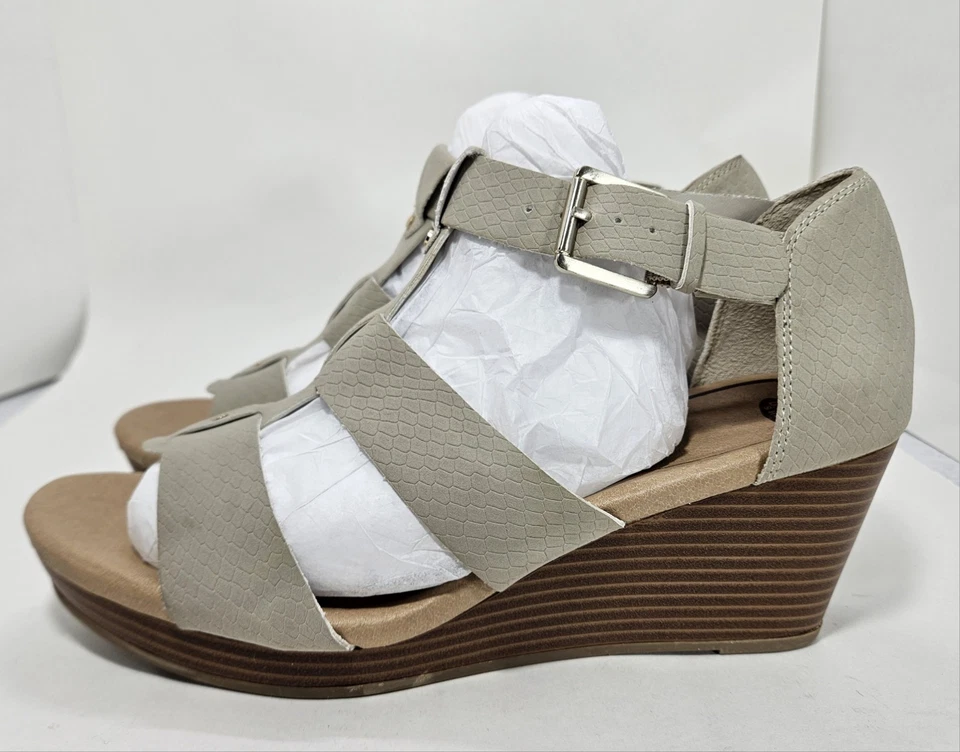 Sandália anabela Dr. Scholl's Barton, tamanho feminino 8,5M, estampa de cobra cinza, acolchoada - Imagem 3 de 4