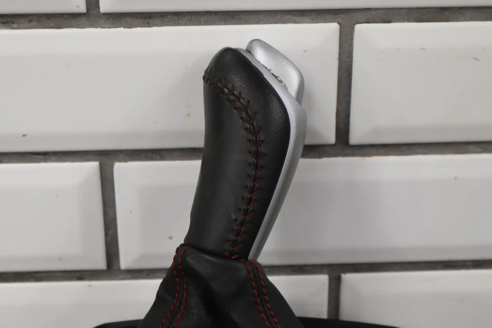 Palanca de cambios de piso Pontiac GTO 2004-2006 transmisión automática con bota y perilla Foto 2 de 4