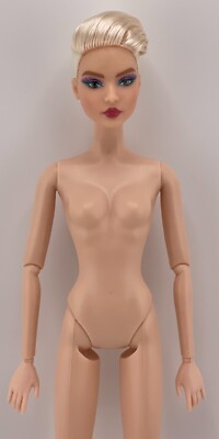 Barbie Model Muse Body + Garde robe OOAK