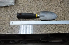 Vintage  Garden Hand Trowel Steel Planting Spade Blk Plastic Handle? Heavy duty