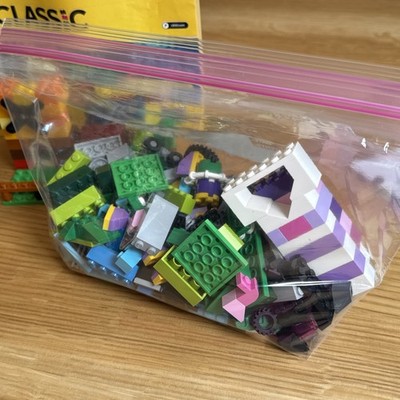 Lego Classic 10696 'CREATIVE BUILDING BOX' with Instruction Manual