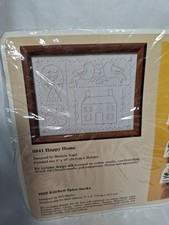 The Creative Circle HAPPY HOME Candlewicking Kit 0841, 8" x 10"