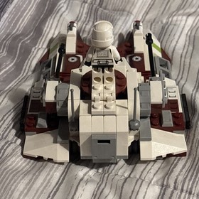 LEGO Star Wars: Republic Fighter Tank (75182)