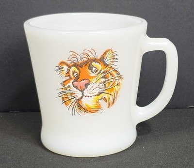 1960s ESSO Gas Tiger Fire-King Anchor Hocking Milk Glass Coffee Mug USA VTG