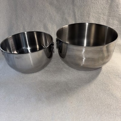 2 Farberware Stainless Steel Chef s Mixing Nesting Bowls w Hang Rings 7.5 , 6.5 
