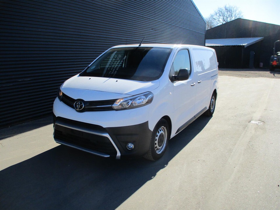 Toyota proace 2