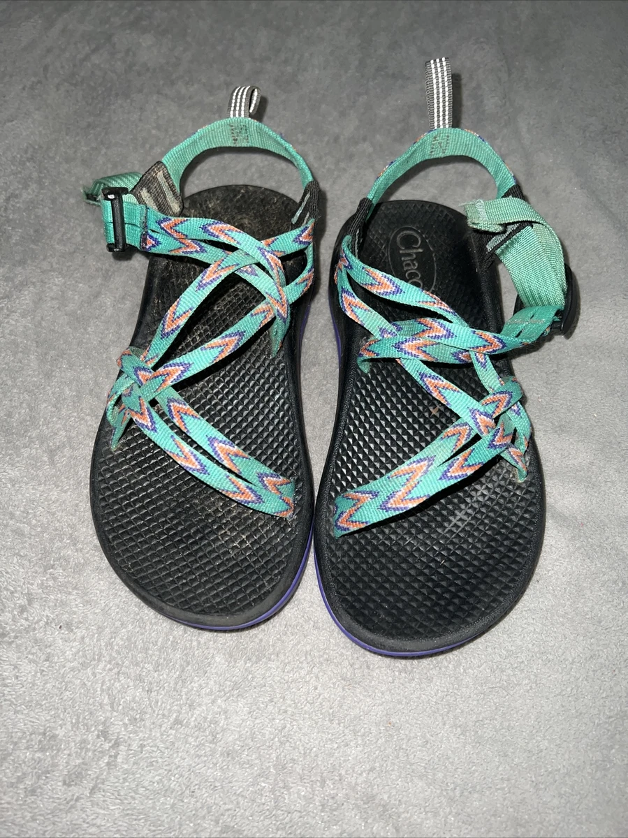 Girls chacos size 4 clearance